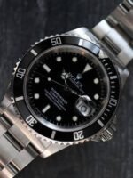 ROLEX SUBMARINER IN SILVER ROTATING BLADE